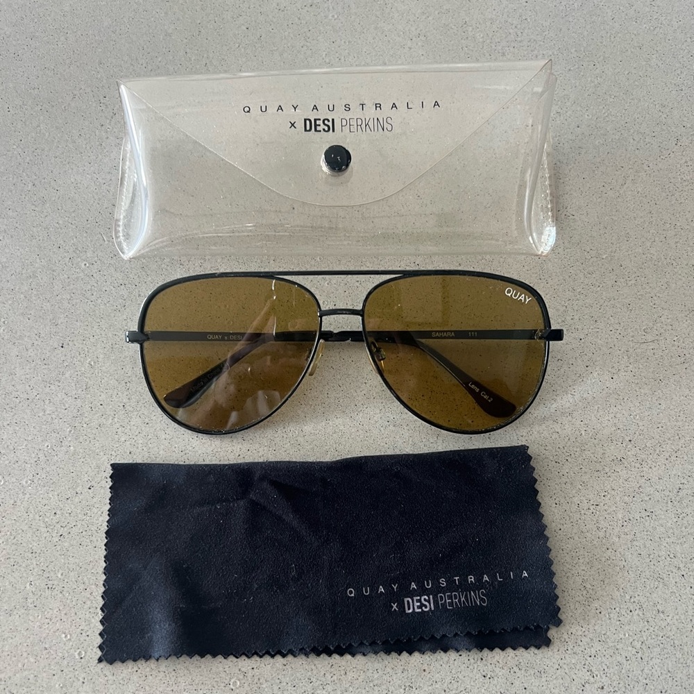 Quay x Desi Perkins High Key Sunglasses